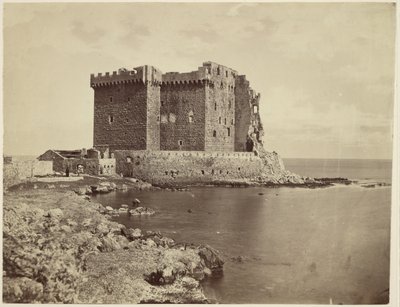[Slottet på øen Saint-Honorat, nær Cannes / Le château de île Saint-Honorat, près de Cannes af Charles Nègre
