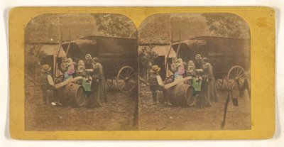 [Familiegruppe foran en vogn, far og barn på provisorisk vippe]. af Charles Peeters
