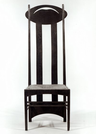 Stol med højt ryglæn, ca.1897 (mørkbejdset egetræ med sæde af siv og gennembrudte ovale rygskinner) af Charles Rennie Mackintosh