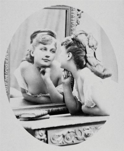 Portræt af skuespillerinden Henriette Victoire Drouard (1851-1923). af Charles Reutlinger