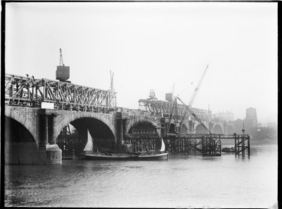 Nedrivning af Waterloo Bridge, City of Westminster, Greater London Authority, 1936. af Charles William Prickett