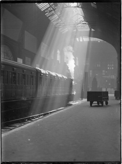 Liverpool Street Station, Liverpool Street, City of London, Greater London Authority, c1932. af Charles William Prickett