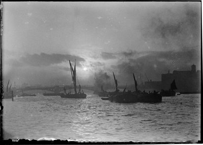 Vauxhall, Lambeth, Greater London Authority, 1920-1940. af Charles William Prickett