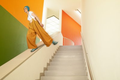 Farverigt geometrisk skridt af Christine von Diepenbroek