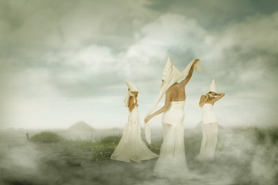 Ethereal Mist – Dame af Christine von Diepenbroek
