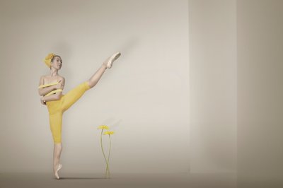 Den gule ballerina Grace af Christine von Diepenbroek