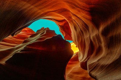 Desert Canyon Glow af Chuanxu Ren