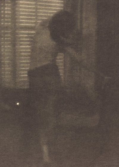 Model i studie i New York, ca. 1915 (foto) af Clarence Henry White