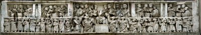 Konstantin uddeler penge til folket Liberalitas. Detalje af Konstantins bue, 312-3 af Classical Antiquities