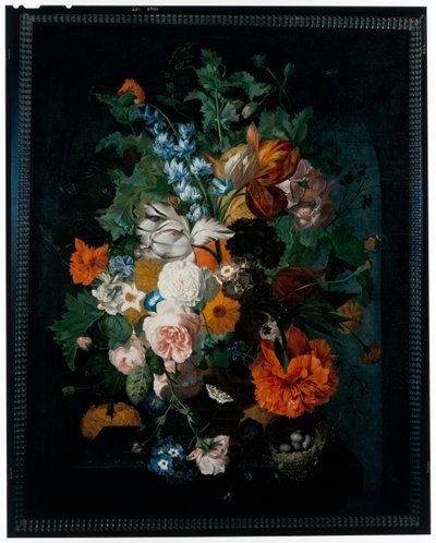 Stilleben af blomster på en stensokkel af Coenraet Roepel