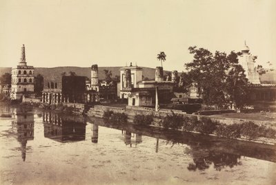 Tank og templer ved Bunshunkuree, ca. 1857. af Col. Thomas Biggs