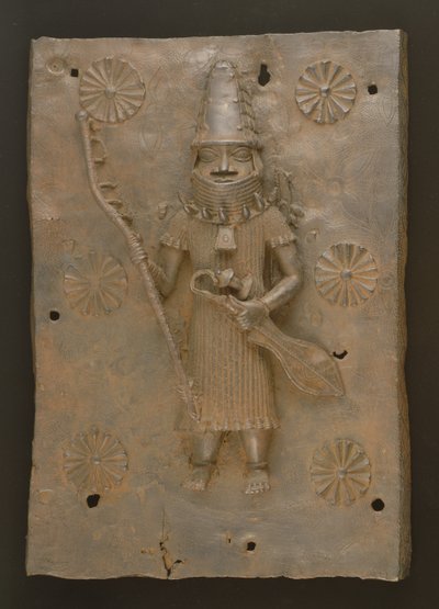 Mindeplade, der forestiller kriger, Benin, Nigeria (bronze) af Culture Edo