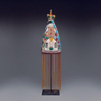 Kongelig krone (ade), slutningen af det 19. til begyndelsen af det 20. århundrede (glasperler, klæde, kurvetøj og fibre) af Yoruba Culture