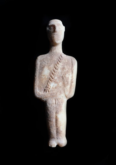 Mandlig idol, skematisk figur. Skulptur af hvid marmor med okker incrustationer, 3200-2000 f.Kr af Cycladic Cycladic