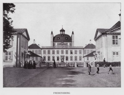 Kjobenhavn / Copenhagen: Fredensborg (b/w photo) af Danish Photographer