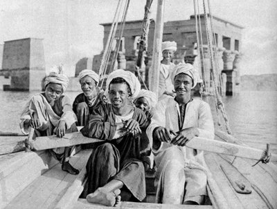 Berberin-bådsmænd, oversvømmet ø Philae, Egypten, c1922 af Donald McLeish
