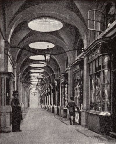 Royal Opera Arcade, Pall Mall, London (s/h-billede) af Donald McLeish