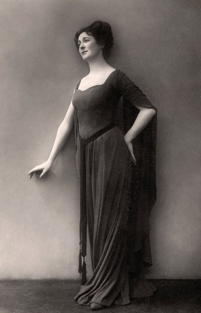 Miriam Clements, britisk skuespiller og performer, 1910. af Dover Street Photo Studio