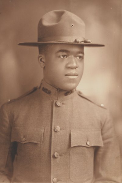 Fotografisk portræt af løjtnant Charles J. Blackwood, 1914-1918. af Duce and McClymonds