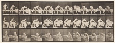 Tallerken 436. Opredning af seng af Eadweard Muybridge