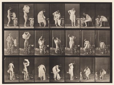 Tavle 493. Toilettets Diverse faser, 1872-1885 af Eadweard Muybridge