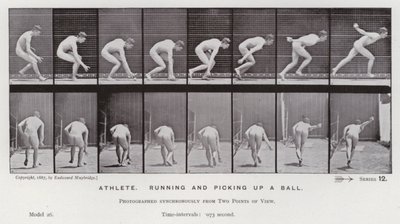Den menneskelige figur i bevægelse: Atlet, der løber og samler en bold op (s/h-billede) af Eadweard Muybridge