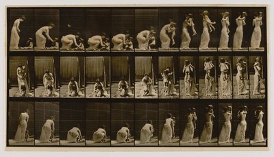 Kvinde løfter og bærer barn, fra bogen Animal Locomotion af Eadweard Muybridge
