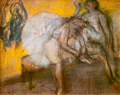 To dansere i hvile. Omkring 1910. Pastel på fint velinpapir. af Edgar Degas