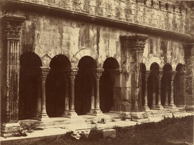 Klostergården ved Saint-Trophime, Arles af Édouard Baldus