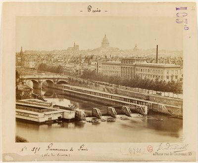 Udsigt over Louvre, Paris, ca. 1865-1900 (foto) af Edouard Dontenville