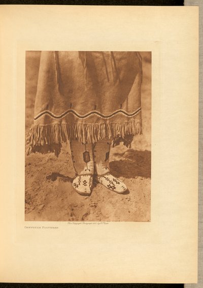 Cheyenne-fodtøj af Edward S. Curtis