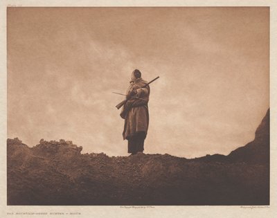 Portfolio III, plade 110: Jægeren af bjergfår af Edward S. Curtis