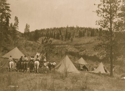 Forfatterlejr blandt Spokanerne 1910 (foto) af Edward Sheriff Curtis