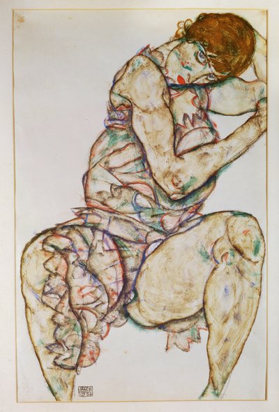 Siddende kvinde med venstre hånd i håret (gouache og blyant) af Egon Schiele