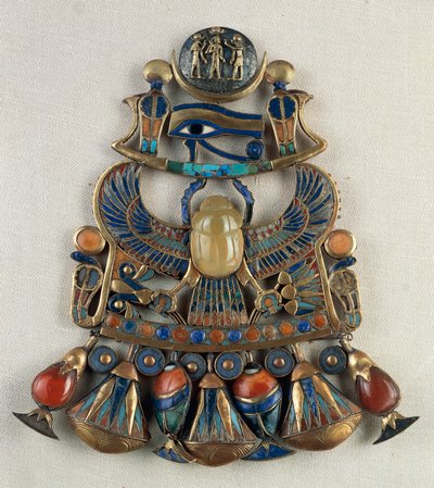Brystplade med sol- og måneemblemer, Fra Tutankhamons grav, Theben, Egypten, Guldsmedekunst, Egyptisk civilisation, Det Nye Rige, XVIII. dynasti af Egyptian 18th Dynasty