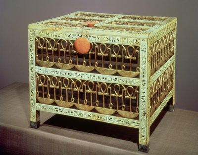 Kasse fra statskassen til Tutankhamons grav (ca. 1370-52 f.Kr.) Nyt Kongerige (træ og elfenben med påført guld og sølv) af Egyptian 18th Dynasty