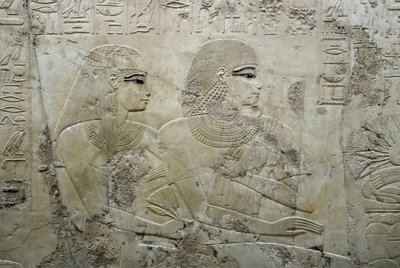 Ægyptisk antikvitet: basrelief, der repræsenterer gæsterne til en begravelsesbanket - Vizier Ramoses grav (18. dynasti) - Luxor, Theben, de adeliges grav Egypten - Egyptisk civilisation: Basrelief, der forestiller gæsterne ved en begravelsesbanket, fra gra af Egyptian 18th Dynasty