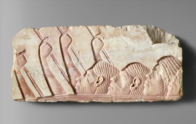 Udlændinge i en procession, ca. 1345 f.Kr. (malet kalksten) af Egyptian 18th Dynasty