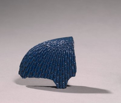 Fragment af en indlagt hovedbeklædning, ca. 1353-1295 f.Kr af Egyptian 18th Dynasty