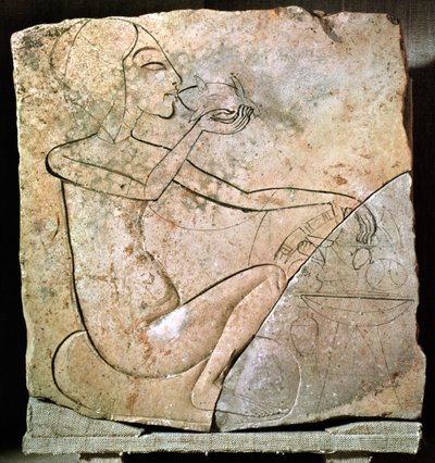 Relief, der viser en prinsesse, der spiser en stegt and, fra Nordpaladset ved Tell El-Amarna, New Kingdom, ca. 1353-1337 f.Kr. (kalksten) af Egyptian 18th Dynasty