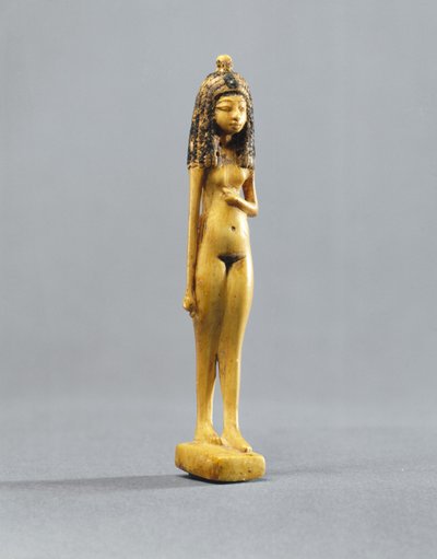 Statuette af en nøgen pige, New Kingdom, ca. 1390-1353 f.Kr. (malet elfenben) af Egyptian 18th Dynasty