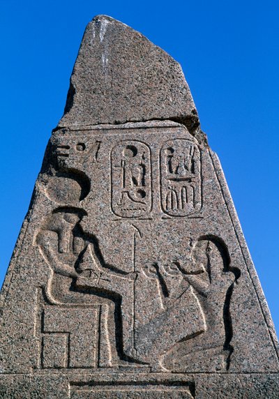 Obelisk med relieffer og inskriptioner af Ramses II, Amons store tempel, Tanis, Egypten, Egyptisk civilisation, Det Nye Rige, XIX. dynasti af Egyptian 19th Dynasty