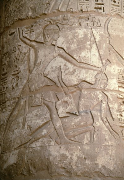 Ramses holder sine asiatiske fjender i håret, mens han forbereder sig på at dræbe dem, relief, Seti I