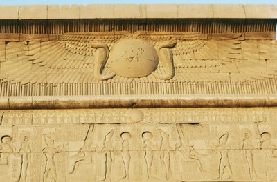 Relief, sydlig ptolemæisk portal, Amun-templet, Karnak-tempelkomplekset (UNESCO