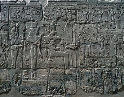 Scener med ofringer til guder, relief, indvendige vægge i den store hypostylehal, Karnak-tempelkomplekset (Unescos verdensarvsliste) af Egyptian 19th Dynasty