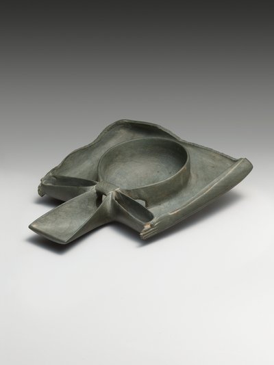 Drægtighedsfad, der viser Ka-arme, der præsenterer et Ankh-tegn (gråvagt) af Egyptian 1st Dynasty