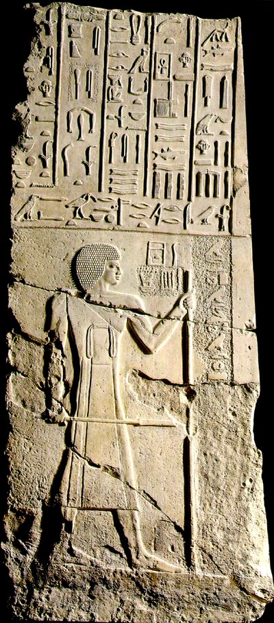 Panel, Aa-akhti, hieroglyffer og en figur, sent 3. dynasti (kalksten) af Egyptian 3rd Dynasty