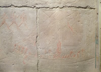 Relief, der viser en bådrejse, fra Mastaba i Akhethotep, Det gamle kongerige, ca. 2400 f.Kr. (malet kalksten) af Egyptian 5th Dynasty