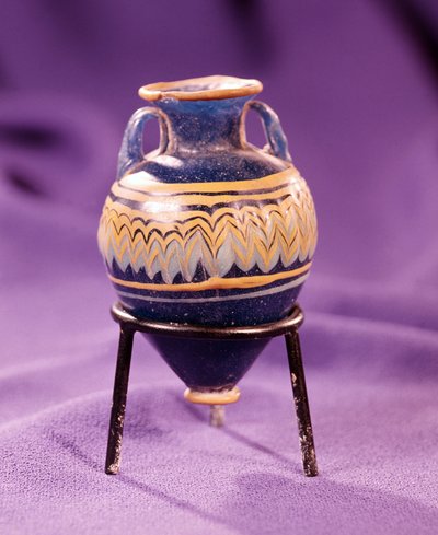 Amfora, 3.-4. århundrede f.Kr. (glas) af Egyptian Egyptian