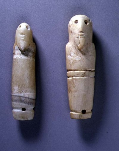 Mærker med skæggede mandlige hoveder (elfenben) af Egyptian Egyptian